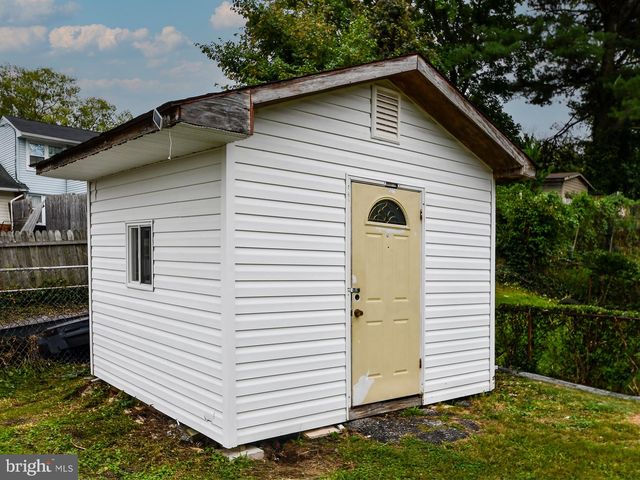 1907 BENDER CT, Landover, MD 20785