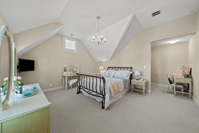 3 Sandpiper Green, Weymouth, MA 02190