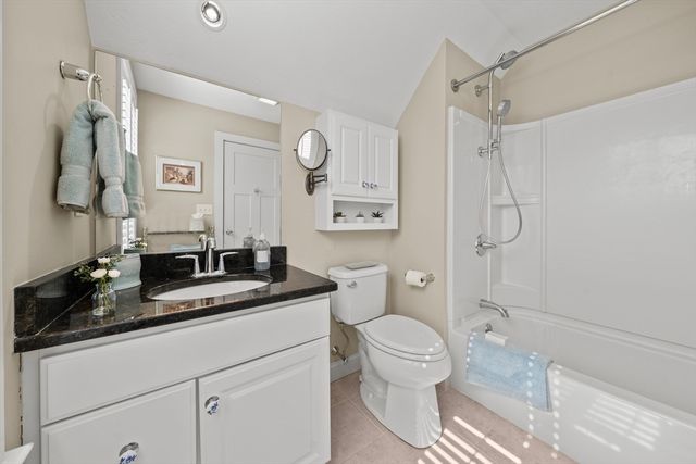 3 Sandpiper Green, Weymouth, MA 02190