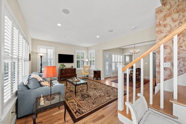 3 Sandpiper Green, Weymouth, MA 02190