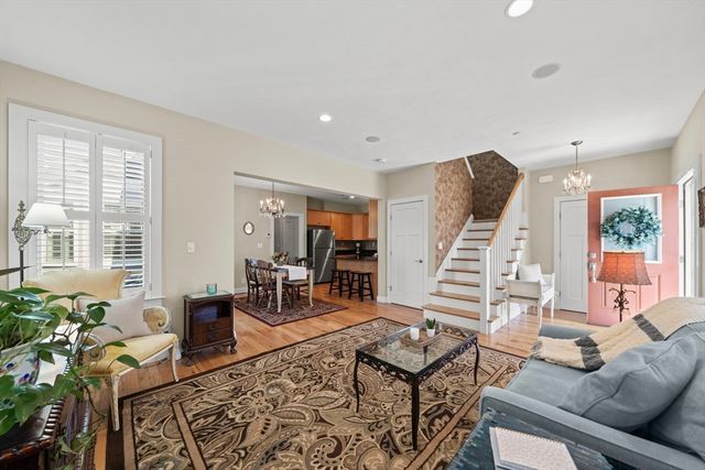 3 Sandpiper Green, Weymouth, MA 02190