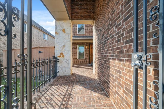 17315 Tomintoul Path, Richmond, TX 77407