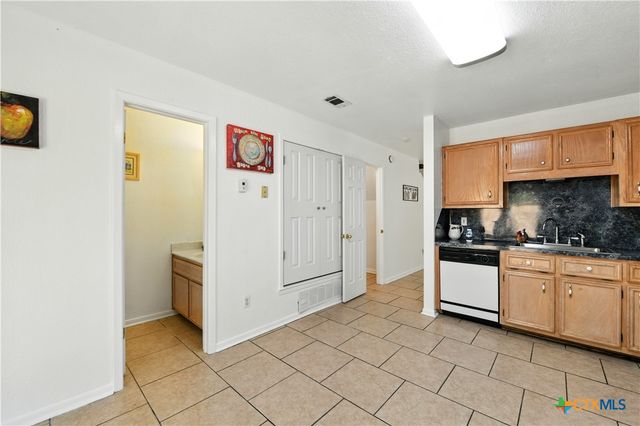 2410 Royal Crest Circle, Killeen, TX 76549