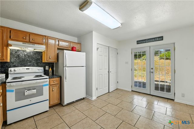 2410 Royal Crest Circle, Killeen, TX 76549