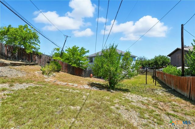 2410 Royal Crest Circle, Killeen, TX 76549