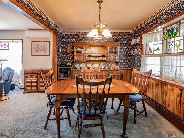 2080 Seamans Neck Road, Seaford, NY 11783