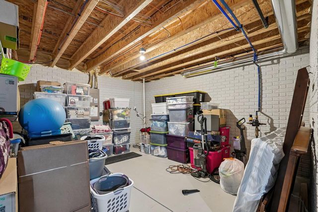 N73W24608 Peterson ROAD, Sussex, WI 53089