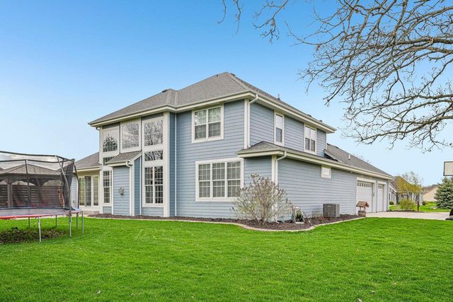 N73W24608 Peterson ROAD, Sussex, WI 53089