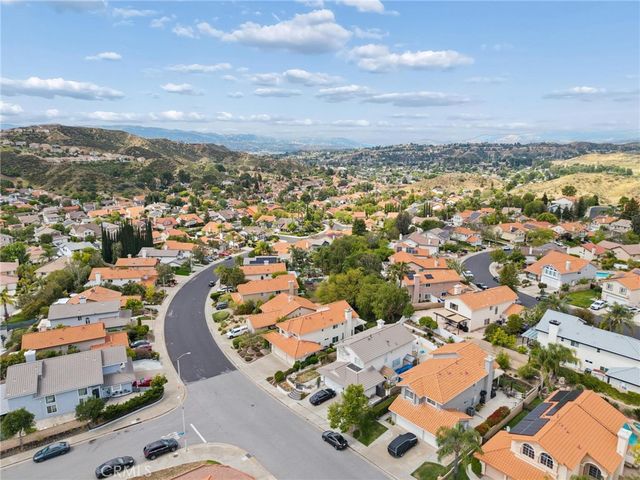 28269 Rodgers Drive, Saugus, CA 91350