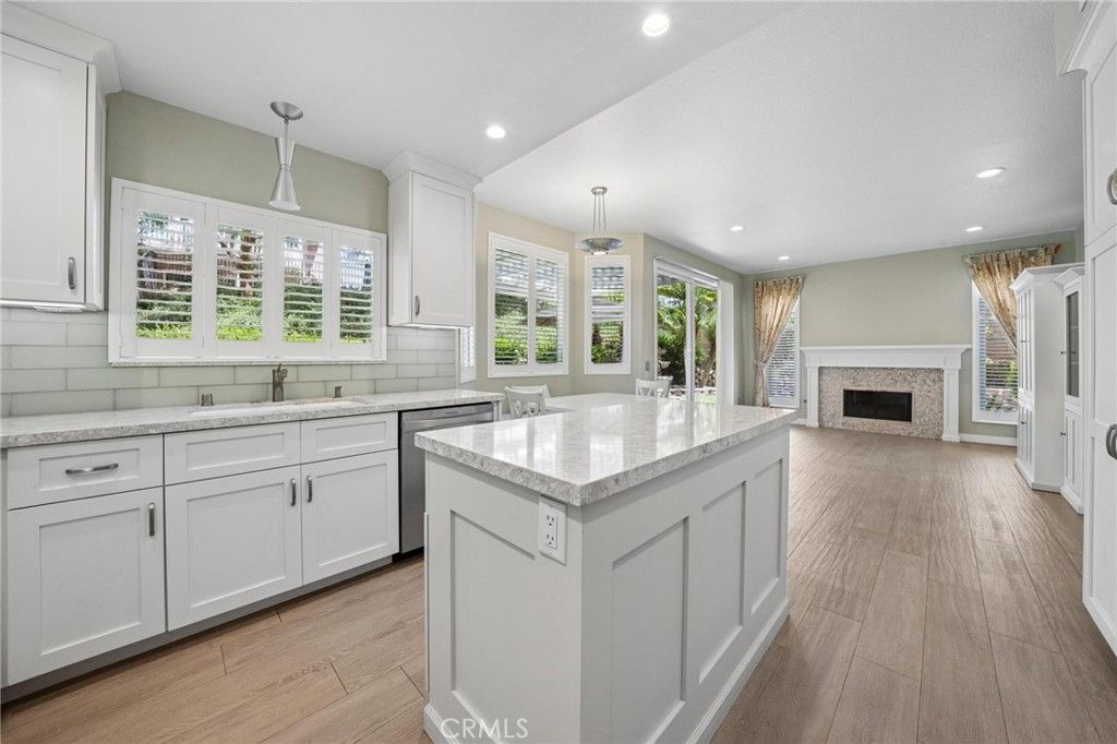 Image 13 of property listing at 28269 Rodgers, Saugus, CA 91350