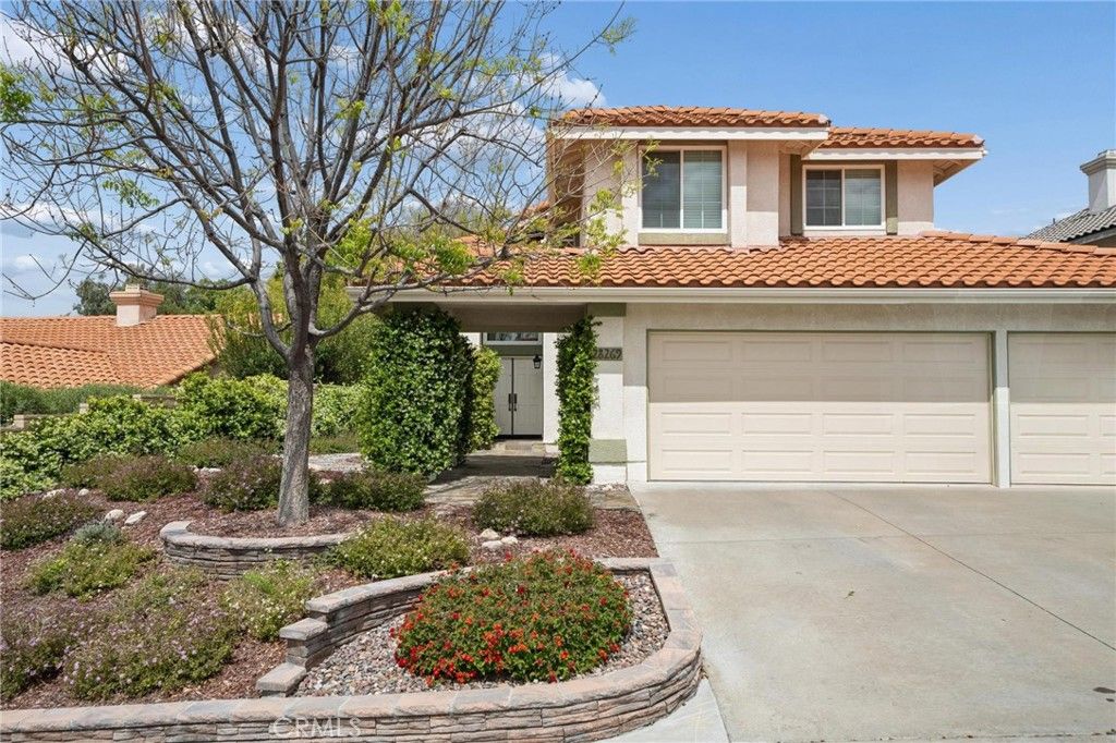 Image 2 of property listing at 28269 Rodgers, Saugus, CA 91350