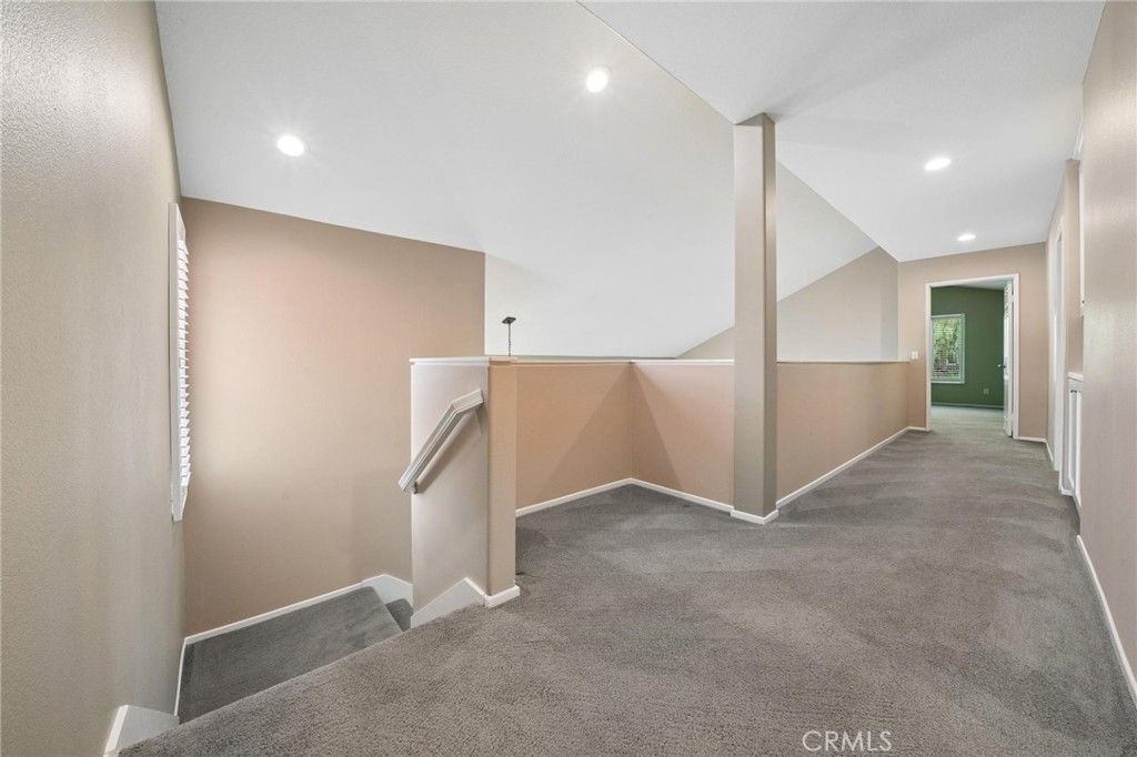 Image 24 of property listing at 28269 Rodgers, Saugus, CA 91350