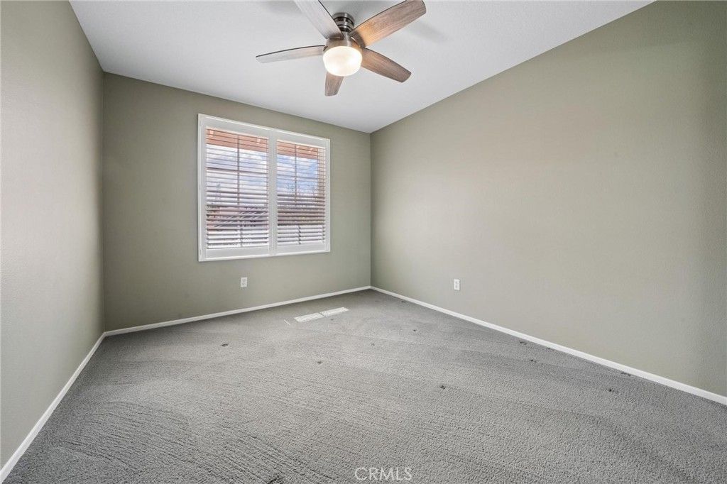 Image 33 of property listing at 28269 Rodgers, Saugus, CA 91350