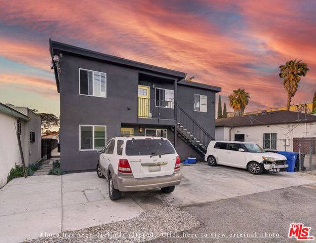 1046 W 83rd Street, Los Angeles, CA 90044