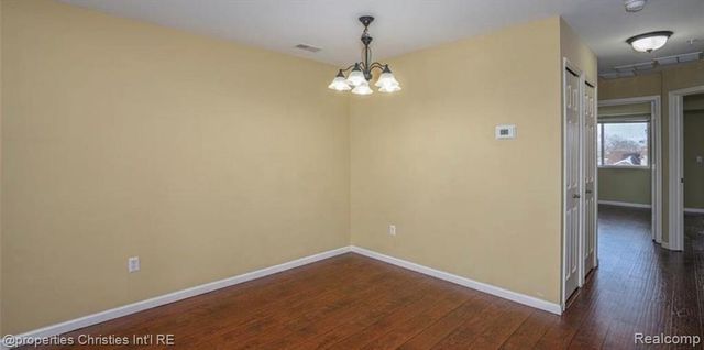 3072 Schoolhouse, Troy, MI 48083