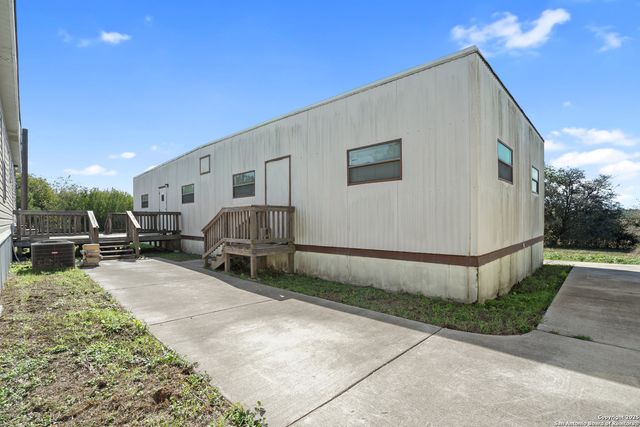 298 Sh-239, Kenedy, TX 78119