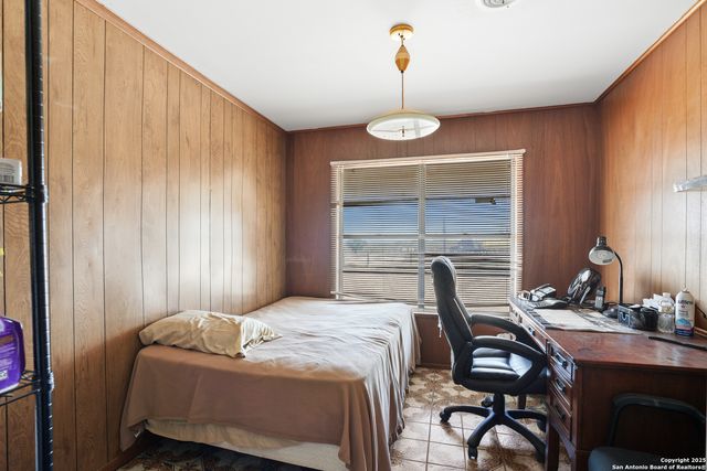 298 Sh-239, Kenedy, TX 78119