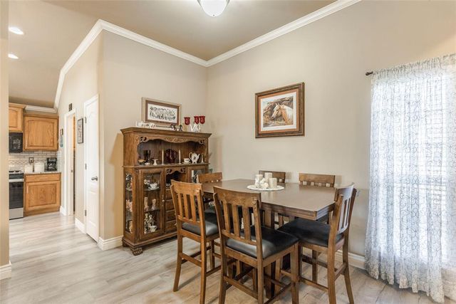 728 E Linden Lane, Mustang, OK 73064