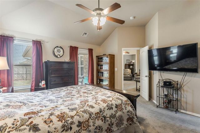 728 E Linden Lane, Mustang, OK 73064