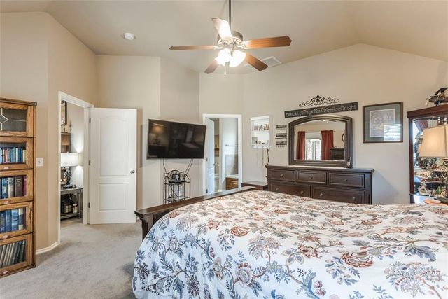 728 E Linden Lane, Mustang, OK 73064