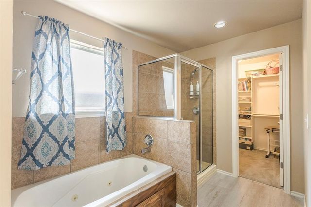 728 E Linden Lane, Mustang, OK 73064