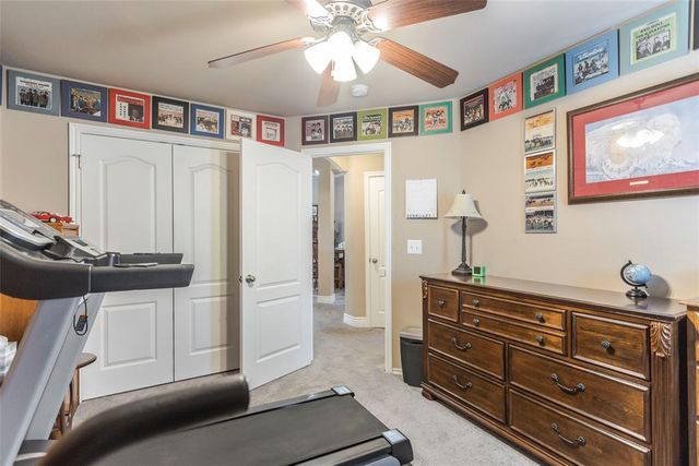 728 E Linden Lane, Mustang, OK 73064