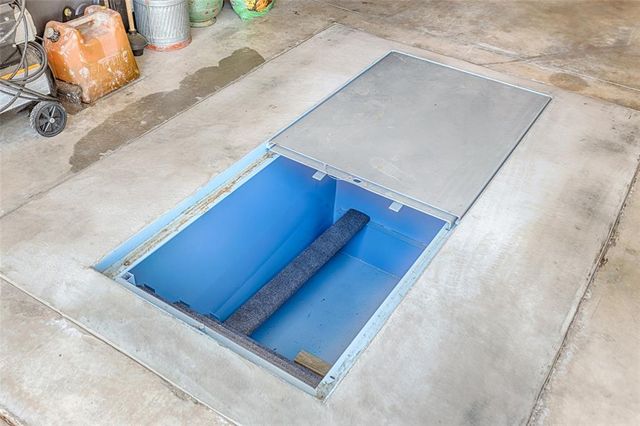 728 E Linden Lane, Mustang, OK 73064