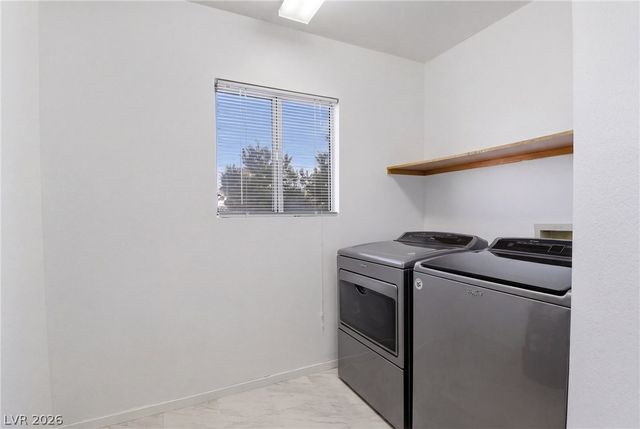 9051 Hollow Green Drive, Las Vegas, NV 89129