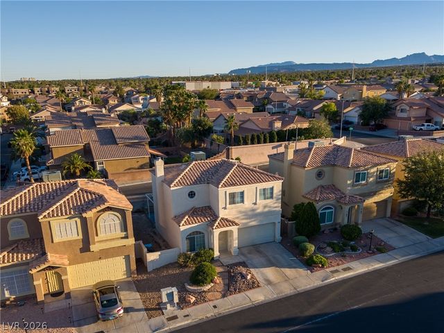 9051 Hollow Green Drive, Las Vegas, NV 89129