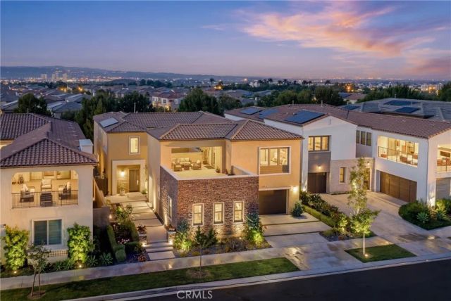 64 Bellatrix, Irvine, CA 92618