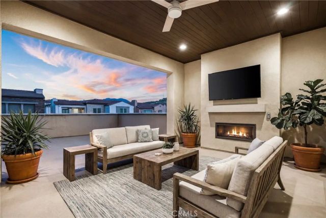 64 Bellatrix, Irvine, CA 92618