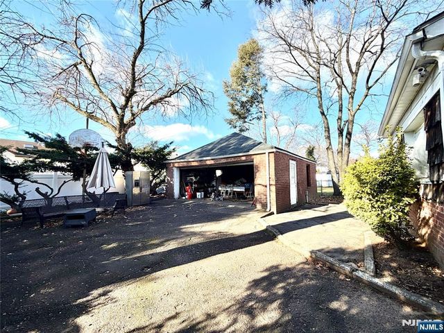 15-26 Elmary Place, Fair Lawn, NJ 07410