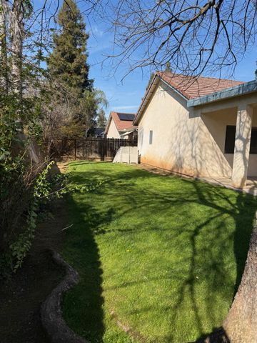 10201 N Whitney Avenue, Fresno, CA 93730