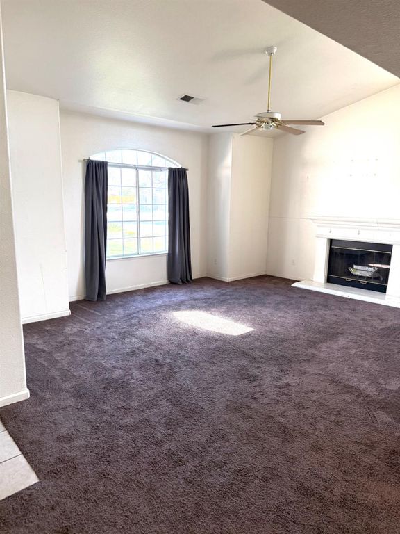 Image 3 of property listing at 10201 N Whitney Avenue, Fresno, CA 93730