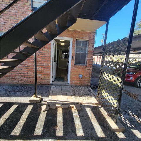 5210 Arboles Drive B1, Houston, TX 77035