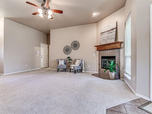 2504 Rookhaven Lane, Yukon, OK 73099