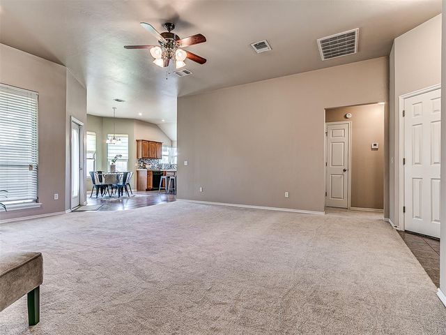 2504 Rookhaven Lane, Yukon, OK 73099