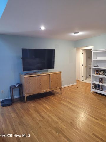 104 Live Oak Drive, Wrightsville Beach, NC 28480