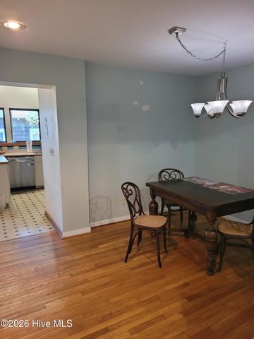 104 Live Oak Drive, Wrightsville Beach, NC 28480