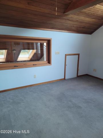 104 Live Oak Drive, Wrightsville Beach, NC 28480