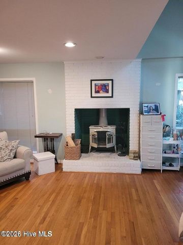 104 Live Oak Drive, Wrightsville Beach, NC 28480