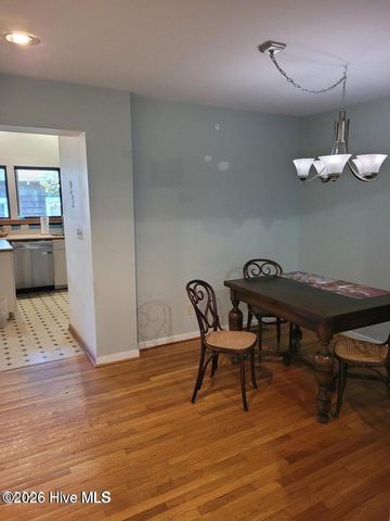 104 Live Oak Drive, Wrightsville Beach, NC 28480