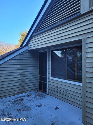 104 Live Oak Drive, Wrightsville Beach, NC 28480