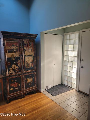 104 Live Oak Drive, Wrightsville Beach, NC 28480