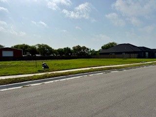 128 Amethyst St, Portland, TX 78374