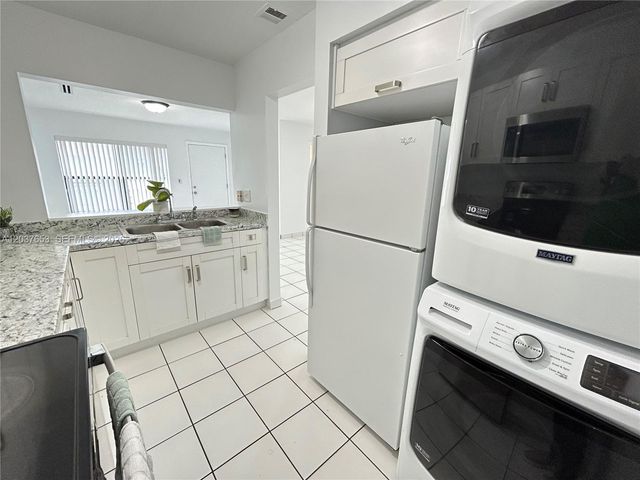 15332 SW 72nd Street 622, Miami, FL 33193