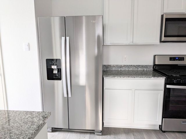 7102 Sunset Creek Drive, Richmond, TX 77469