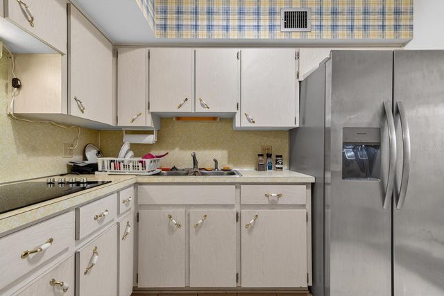 2311 BRISBANE STREET 29, Clearwater, FL 33763
