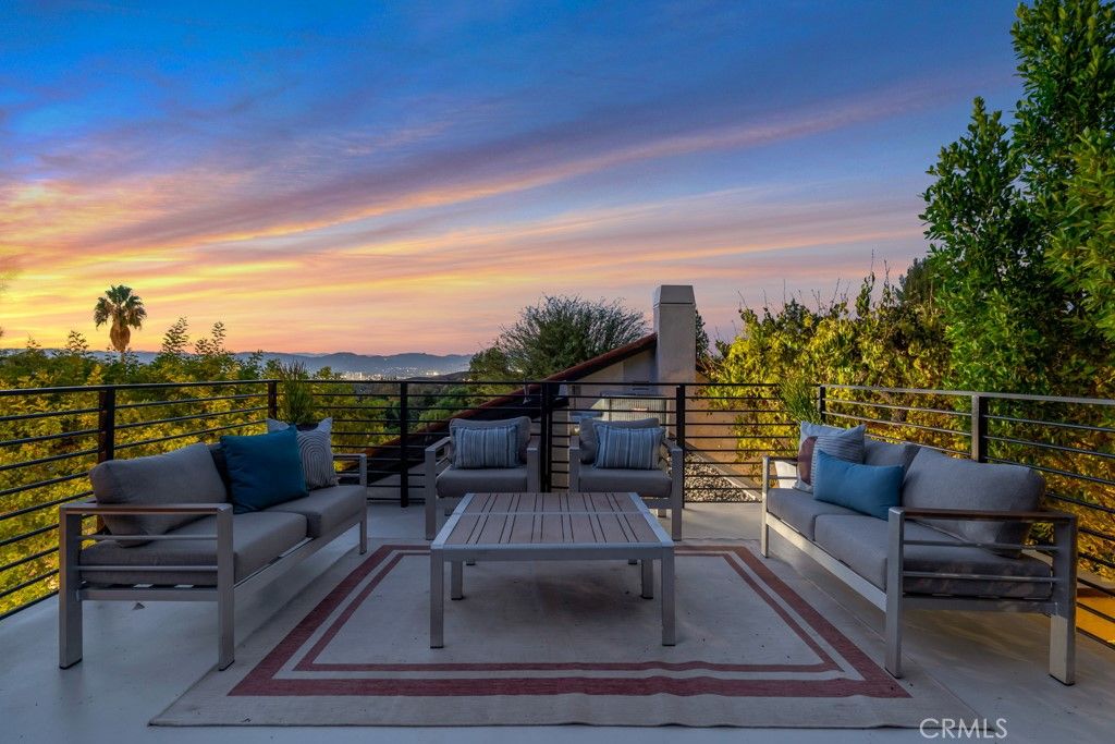 4481 Deanwood Drive, Woodland Hills, CA 91364 — photo 3