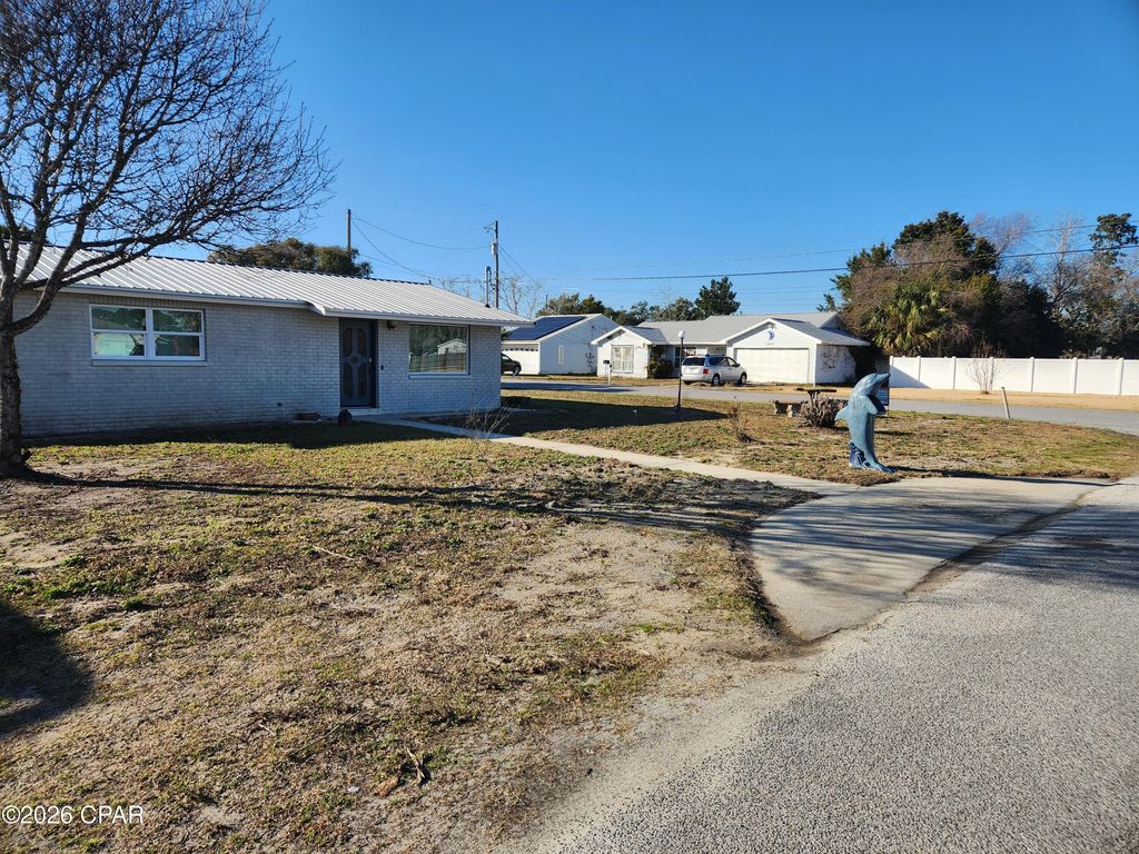 Image 16 of property listing at 501 Camelia St Street, Panama City Beach, FL 32407